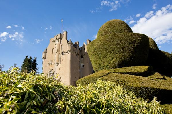 Crathes Castle 2 DO NOT DISTRIBUTE MARKETING TEAM APPROVAL REQUIRED low res3