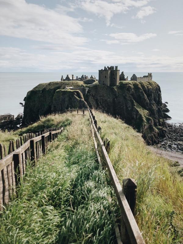 Dunnottar low res